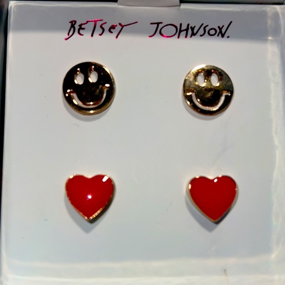 New Betsey Johnson Smiley Stud Earrings Set - Picture 5 of 6